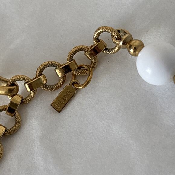 Vintage Lot of 3 Necklaces AB Crystal Faux Pearl Gold Tone Napier Monet Layered - Picture 14 of 16